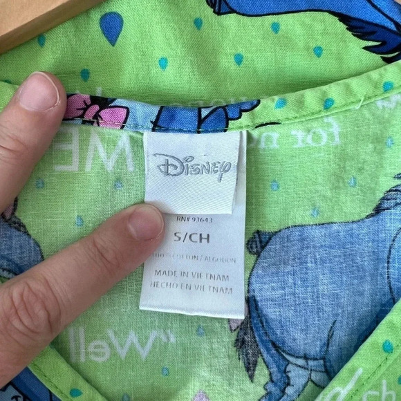 Disney Eeyore Scrub Top | Nursing |  Small | Winnie The Pooh | Green - Picture 7 of 9